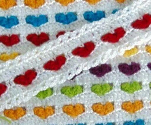 Broderie crochet en coeurs