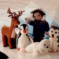 La famille au complet des animaux polaires tricot