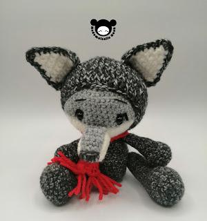 Mignon petit loup amigurumi