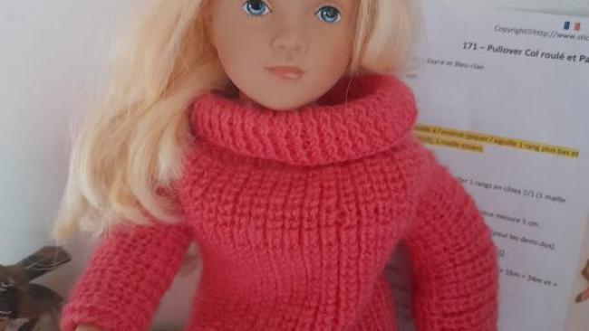 Pull Roulé aux points Côtes Perlées pour Poupee Starlette Constance taille 44cm (HT) PETIT COLLIN par FINOUCREATOU.COM