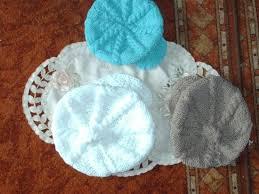 TUTOS-PDF-Modèle-Gratuit-Casquette-Gavroche-à-petites-torsades-Création-Perso-de-FINOUCREATOU.COM-pour-Ados-Femme-pour-demi-saison-Printemps-été