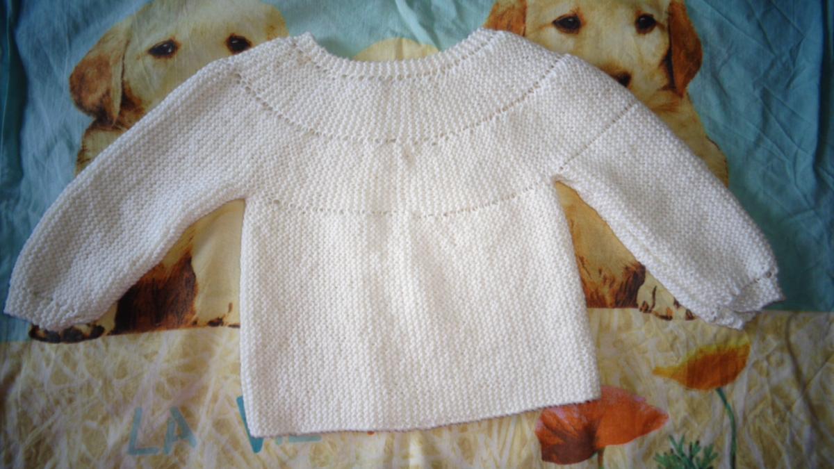Brassière/Gilet-Bébé-6mois-Création-de-FINOUCREATOU.COM-2