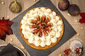 Clafoutis aux cerises rouges-Tarte-figues-et-creme-Amandes